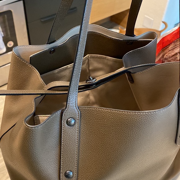 Coach Market Pebbled Leather Tote 58737 - Picture 7 of 10